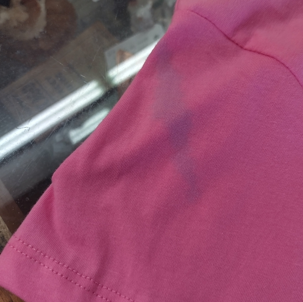 😊3/$12 Barbie Pink Graphic T-Shirt, Like New! - Picture 9 of 9